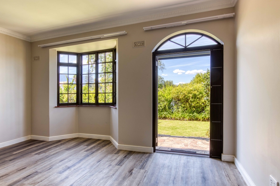 2 Bedroom Property for Sale in Lionviham Western Cape